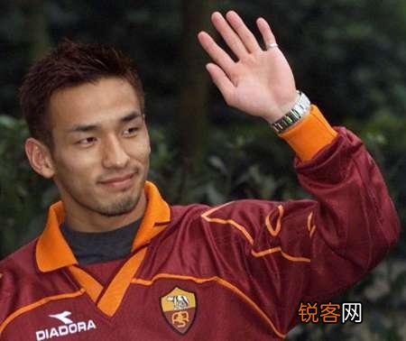 亚洲足坛历史最帅11人阵容,又要帅又要能打,怎么选？
