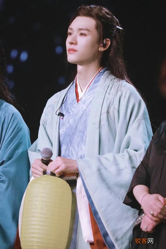 中国目前为止排名第一的美男子是谁？