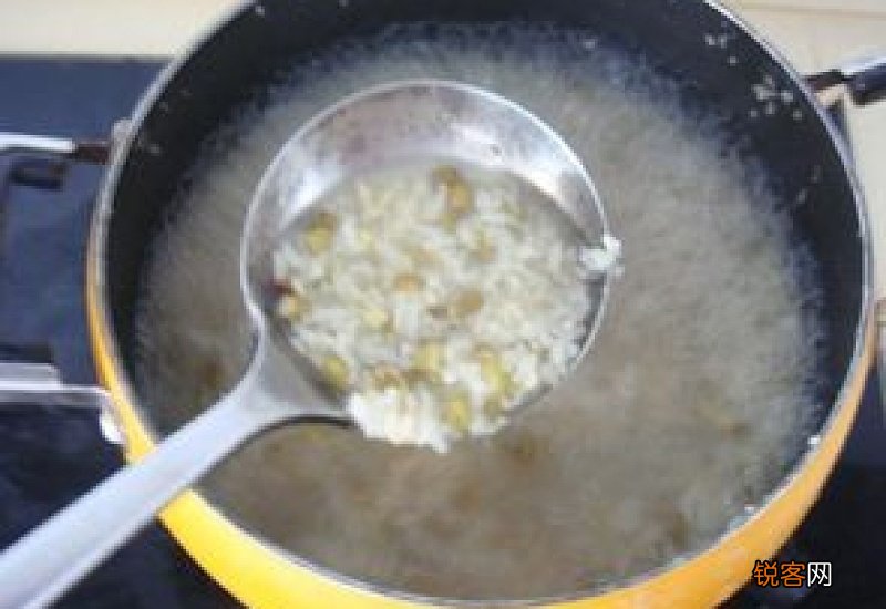 吃虾皮可以吃绿豆吗 虾皮不能和什么同吃