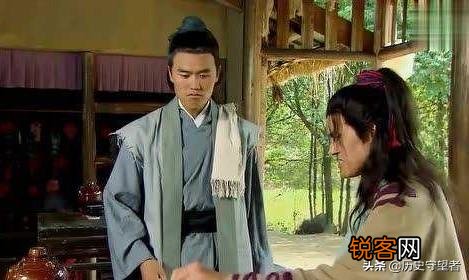 水浒传中,武松叫店家筛一碗酒,为什么要用筛呢？