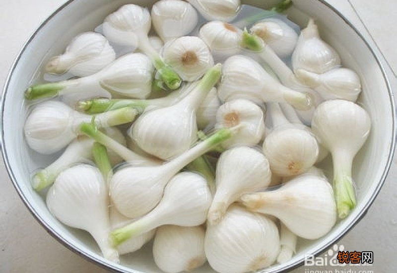 咸蒜怎么腌制好吃用酱油腌