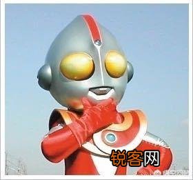 有没有搞笑奥特曼图片？