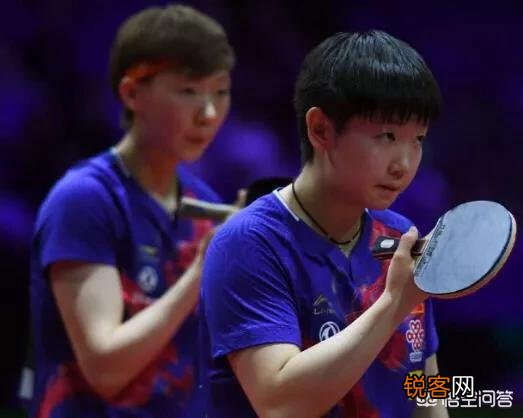 为何有人说世乒赛女双决赛不单止火了伊藤美诚,还火了国乒教练肖战呢？