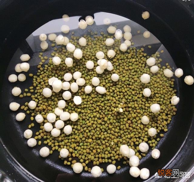 盛夏时节,酷暑来袭,你最想和大家分享一道什么样的解暑降温的美食呢？