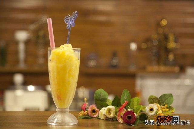 盛夏时节,酷暑来袭,你最想和大家分享一道什么样的解暑降温的美食呢？