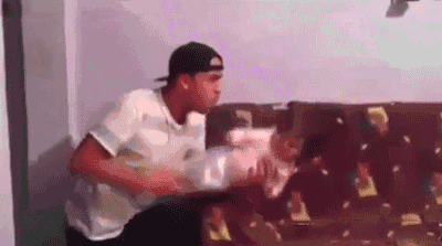 大家手机里都有哪些超级搞笑的动图分享？