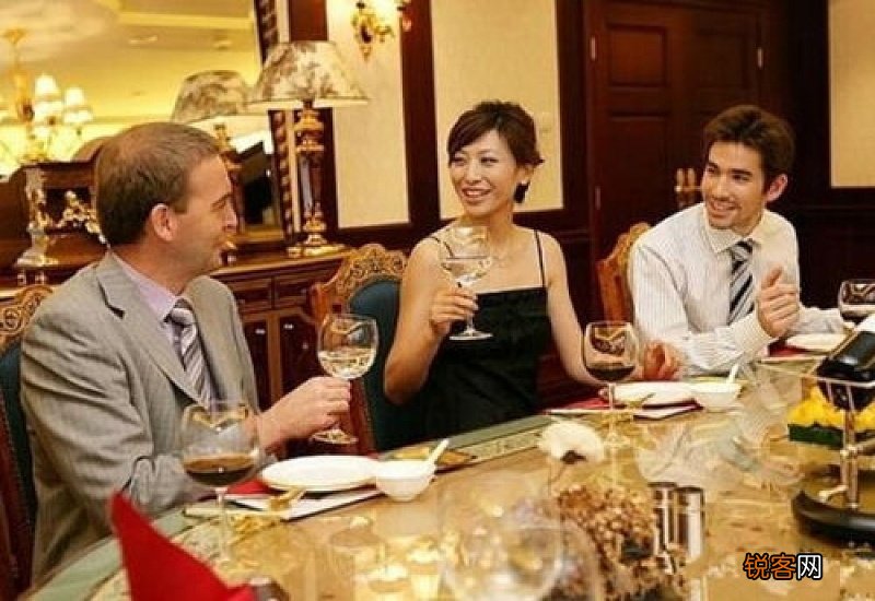 酒桌上敬酒时怎么说感谢的话