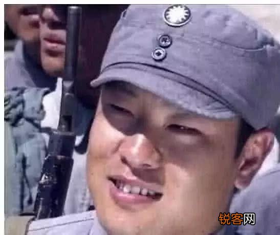 影视作品中堪称最“欠揍”的穿帮镜头有哪些？