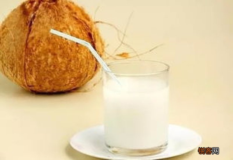 椰子汁有什么功效作用？椰子汁的功效与作用及禁忌