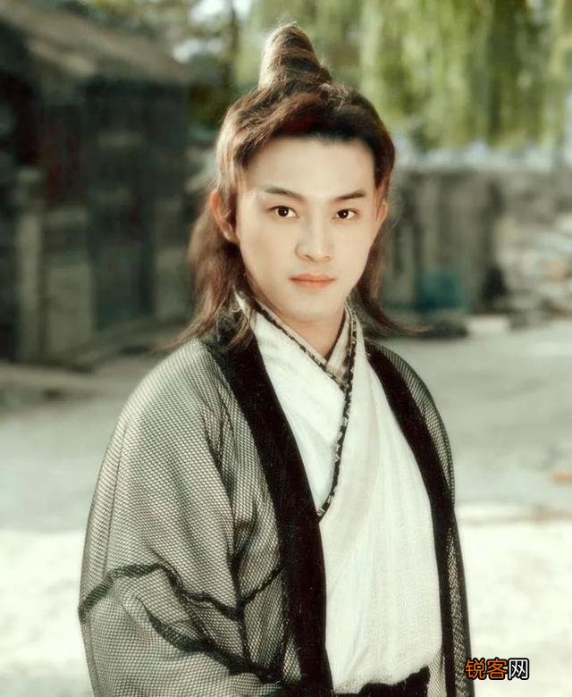 军艺有哪些特别帅的男明星？