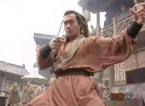 武松和燕青徒手拼死相搏,谁的胜面大一些,为何？