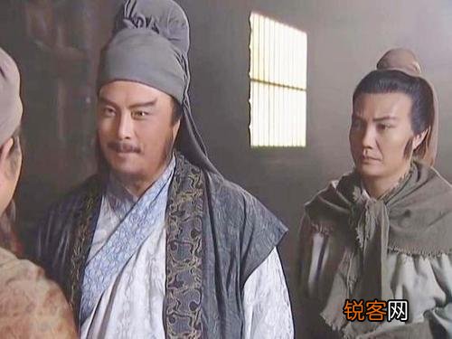 武松和燕青徒手拼死相搏,谁的胜面大一些,为何？