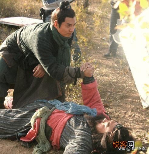 水浒传中燕青打擂,如果换成李逵能否打败擎天柱任原？