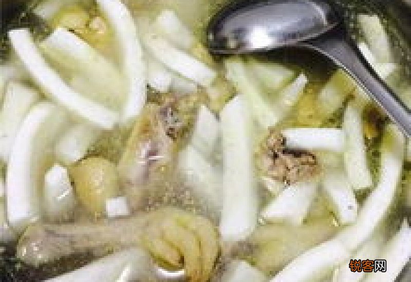 椰子鸡上火还是降火 椰子鸡汤营养和功效有哪些