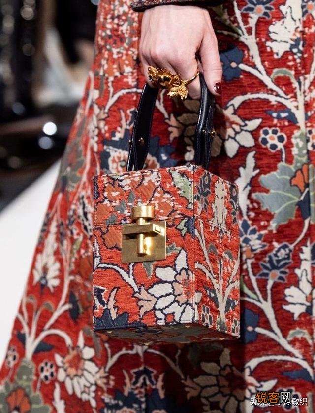 小包正流行,有哪些精致可爱的Mini包推荐？