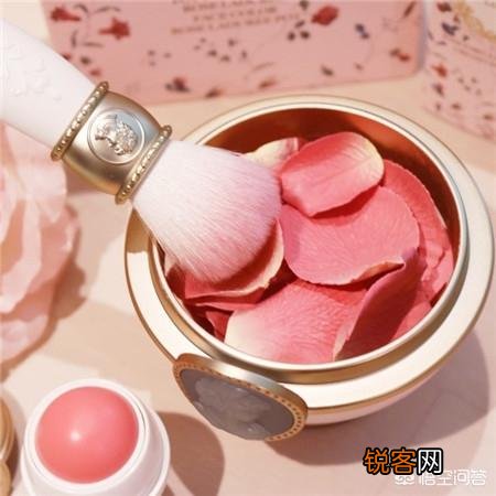 有好看的彩妆推荐吗？