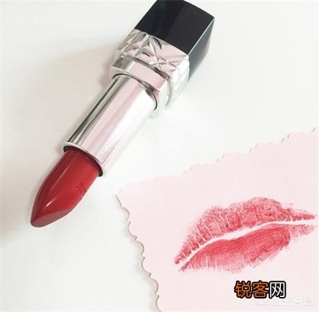 正红色口红哪个牌子颜色正？