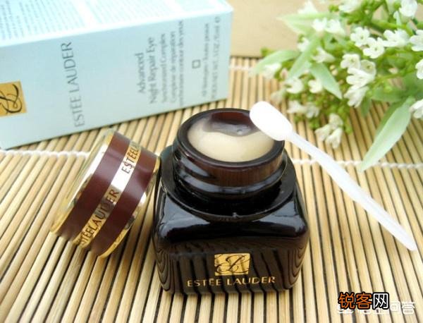 雅诗兰黛旗下最值得用的护肤品化妆品有哪些？