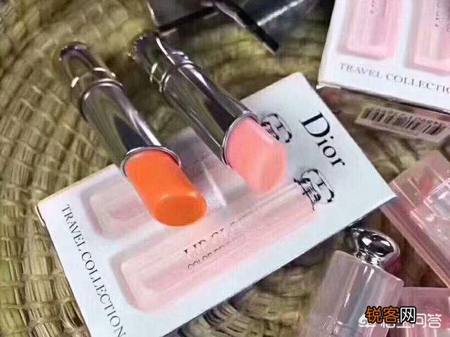 有哪些好看的粉橘色口红推荐？