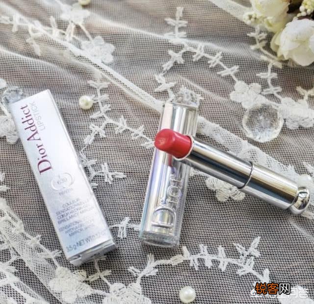 女生素颜的时候适合涂哪些口红？