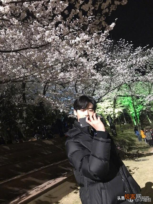 有喜欢李钟硕的吗？都是因为什么喜欢的？