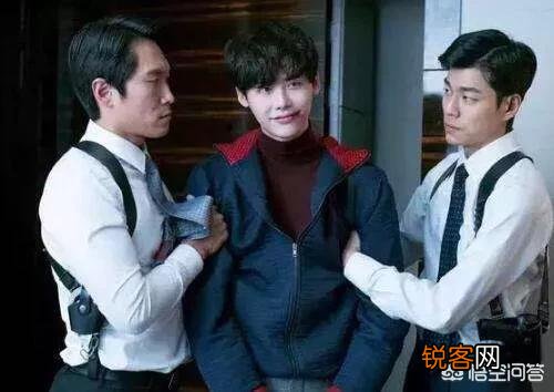 韩星李钟硕今日入伍,你喜欢他的哪些影视作品？