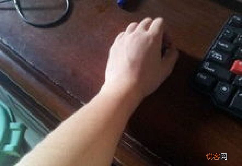 让手和脚变白的方法是什么 让手和脚变白的方法