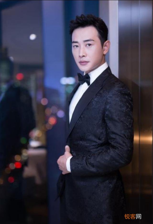 有哪些近乎完美的男星？