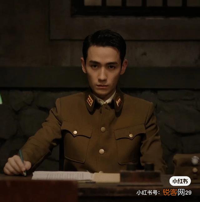 哪个男明星让你一眼觉得特别帅的然后人品还特别好的？