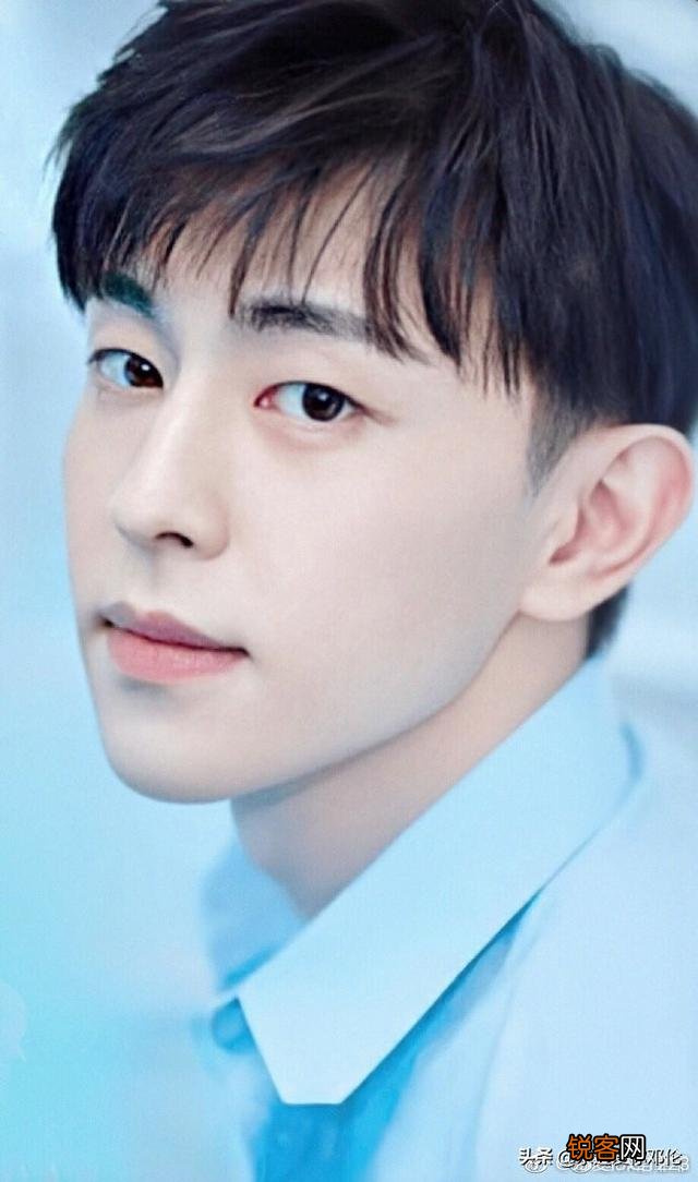 有哪些男星是真的帅？