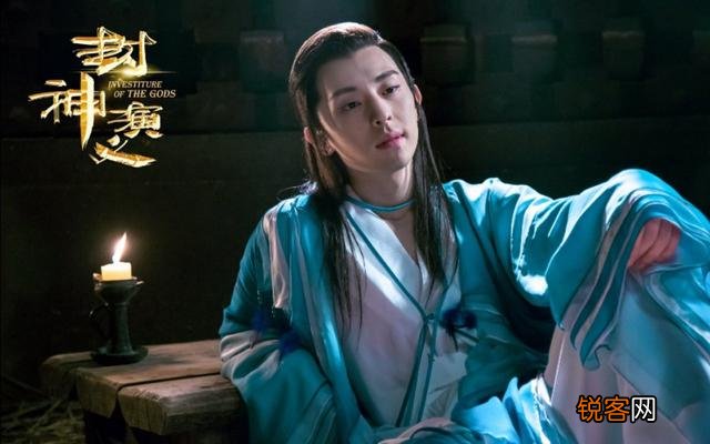 有哪些男星是真的帅？