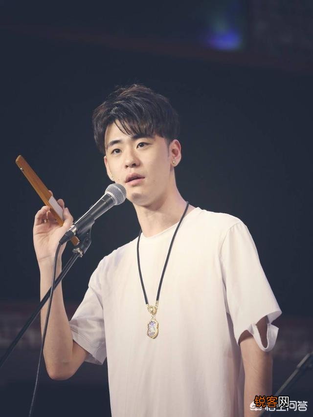 你认为最帅的男星是谁？