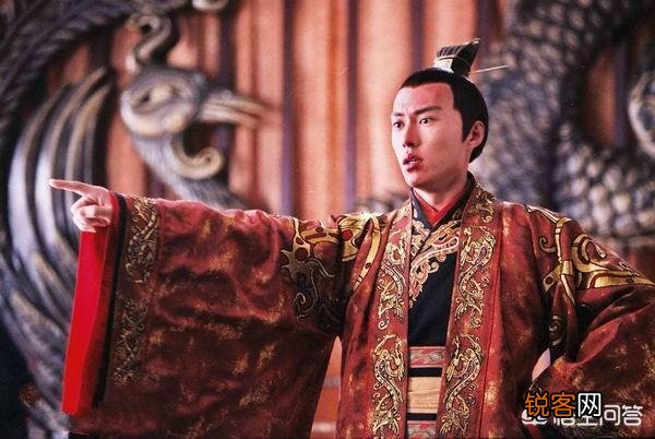 你觉得哪个男明星是年龄越大越帅的呢？