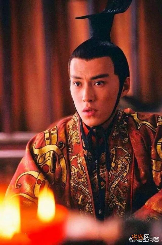 你觉得哪个男明星是年龄越大越帅的呢？