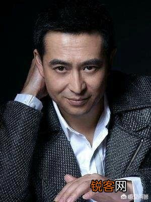 你觉得哪个男明星是年龄越大越帅的呢？