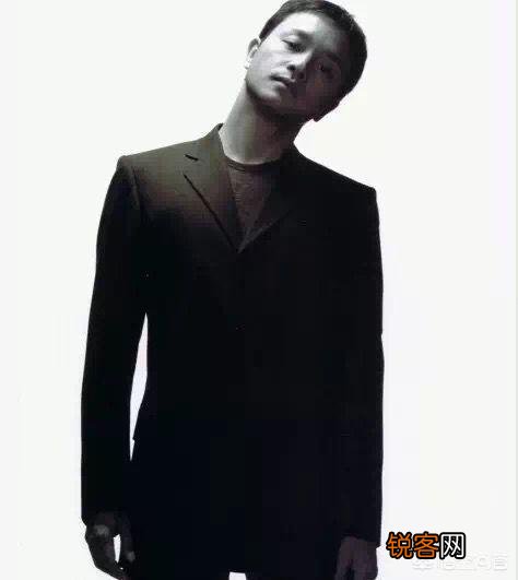 你觉得哪个男明星是年龄越大越帅的呢？