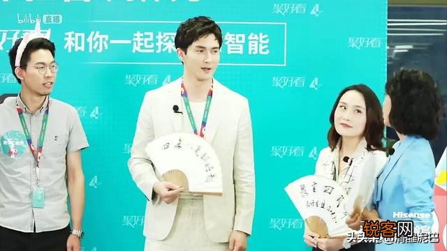 影视剧里有哪些男性人物或着男演员帅还自知的,还不油腻？