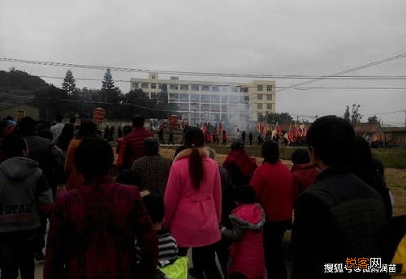 热闹的元宵小学生作文