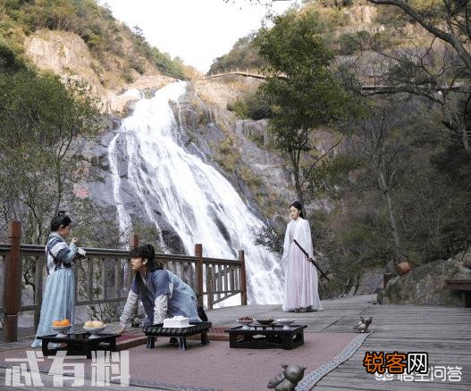 大家认为穿越剧《唐砖》怎么样？番外篇里面的黑衣人又是谁呢？