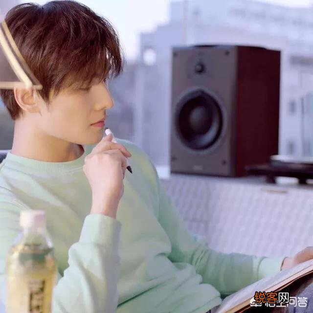 你心目中最帅的男明星是谁,最漂亮的女明星是谁？