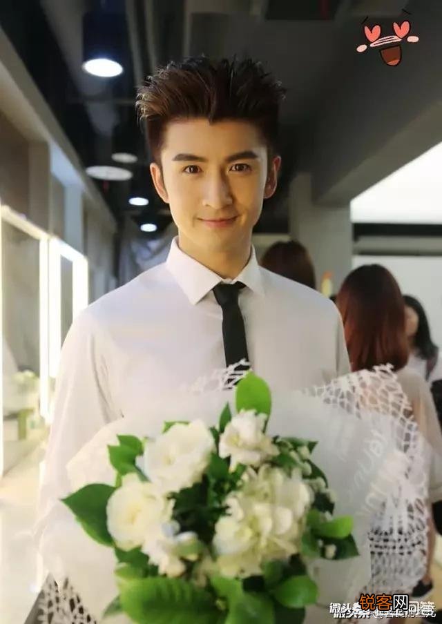 你心目中最帅的男明星是谁,最漂亮的女明星是谁？