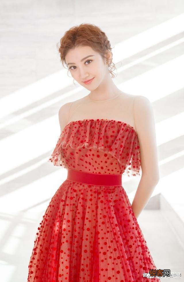 你心目中最帅的男明星是谁,最漂亮的女明星是谁？