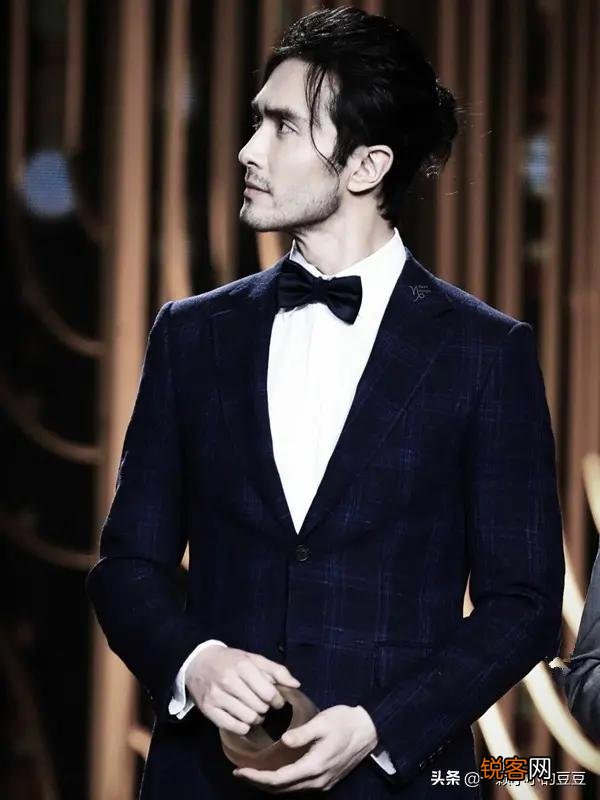 抛开气质光凭长相你认为最帅的国内男明星是谁？