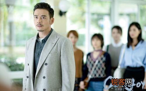 你觉得哪个男明星最帅？他的哪些方面比较吸引你呢？