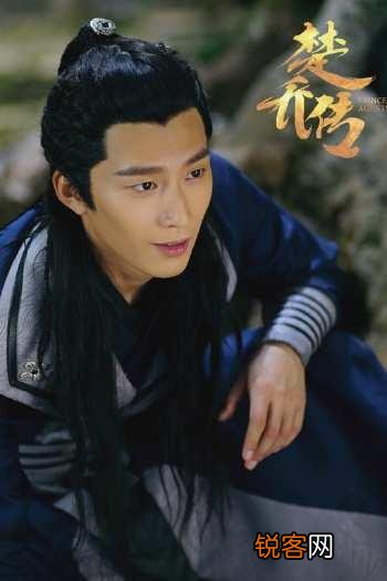 你觉得哪个男明星最帅？他的哪些方面比较吸引你呢？
