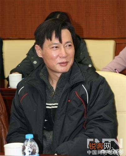 有哪些曾经很帅的男明星？