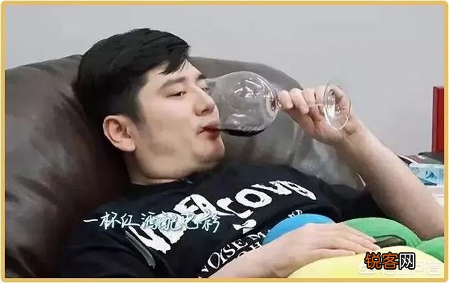 有哪些曾经很帅的男明星？