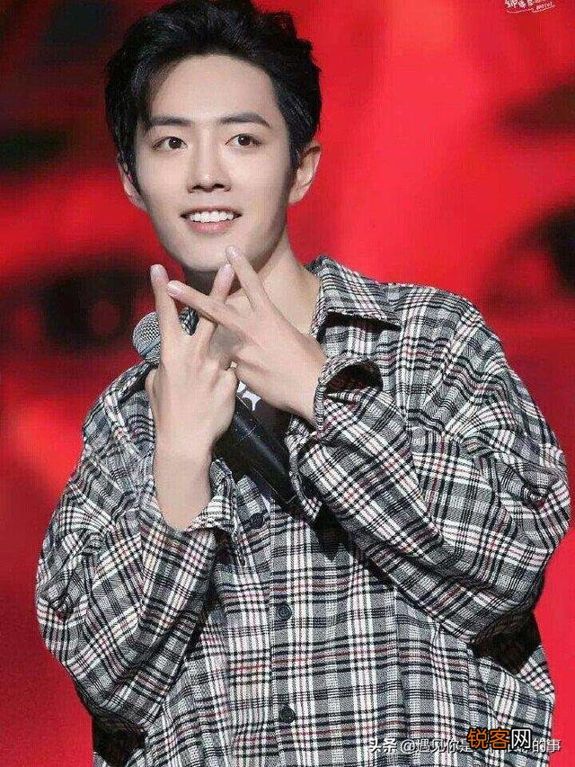 你认为国内男明星最帅的三个是谁？