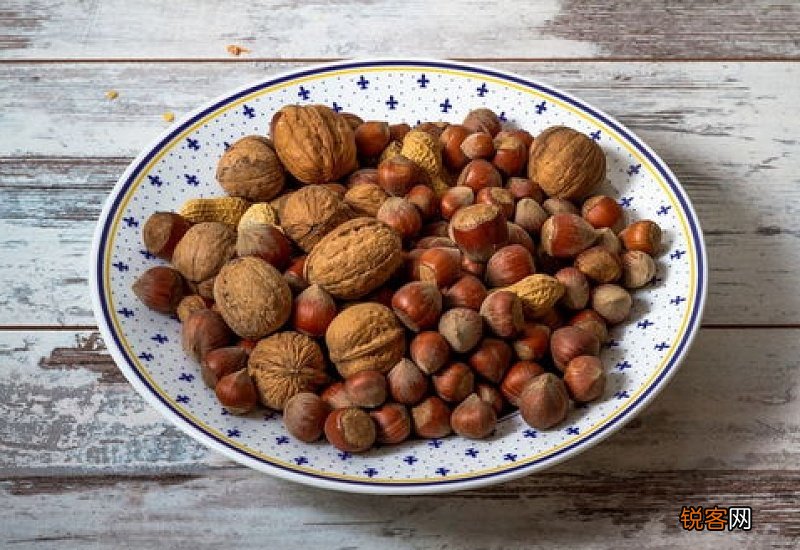 榛子的热量高吗 榛子的热量是多少
