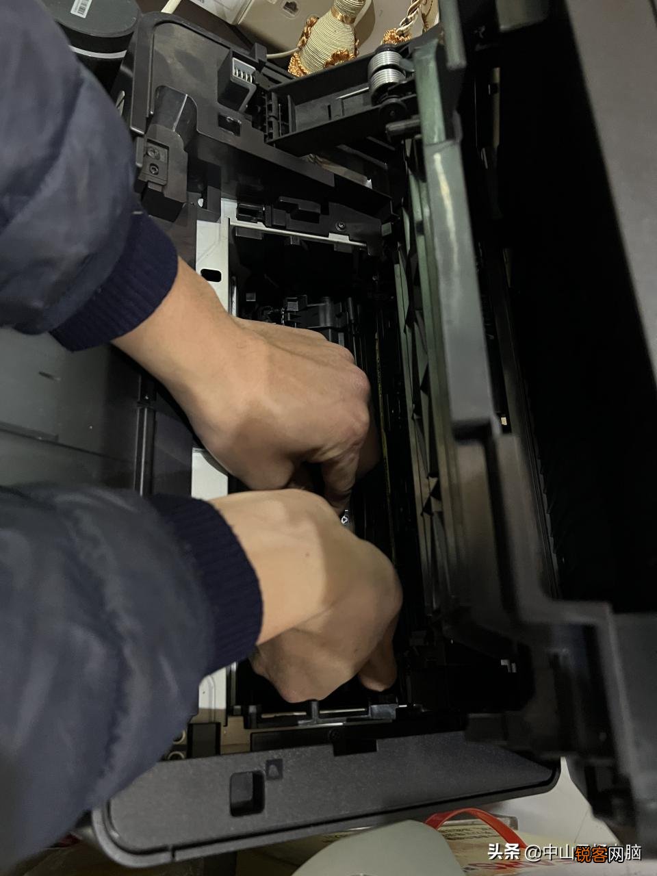 打印机加碳粉的方法 惠普碳粉打印机怎么加粉